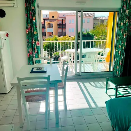 Archipel Iii Joli 2 Pieces Avec Clim Reversible Proche Richelieu Piscine Cap D'agde אגדה