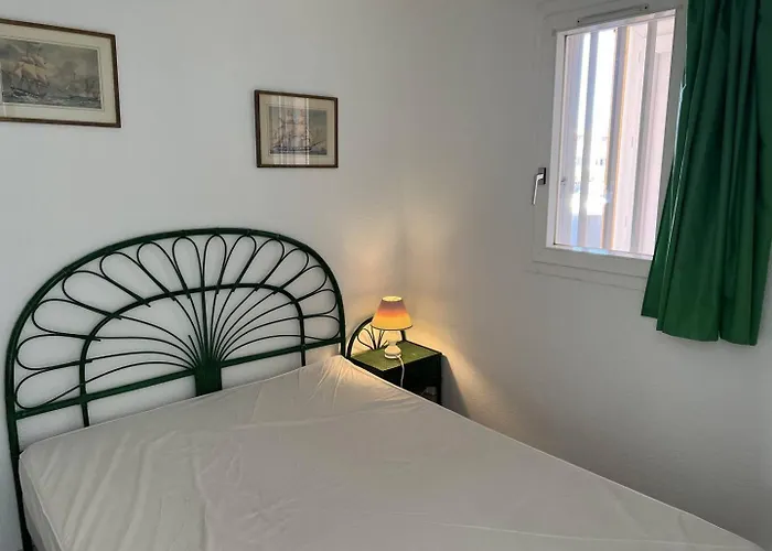 Archipel Iii Joli 2 Pieces Avec Clim Reversible Proche Richelieu Piscine Cap D'agde Agde